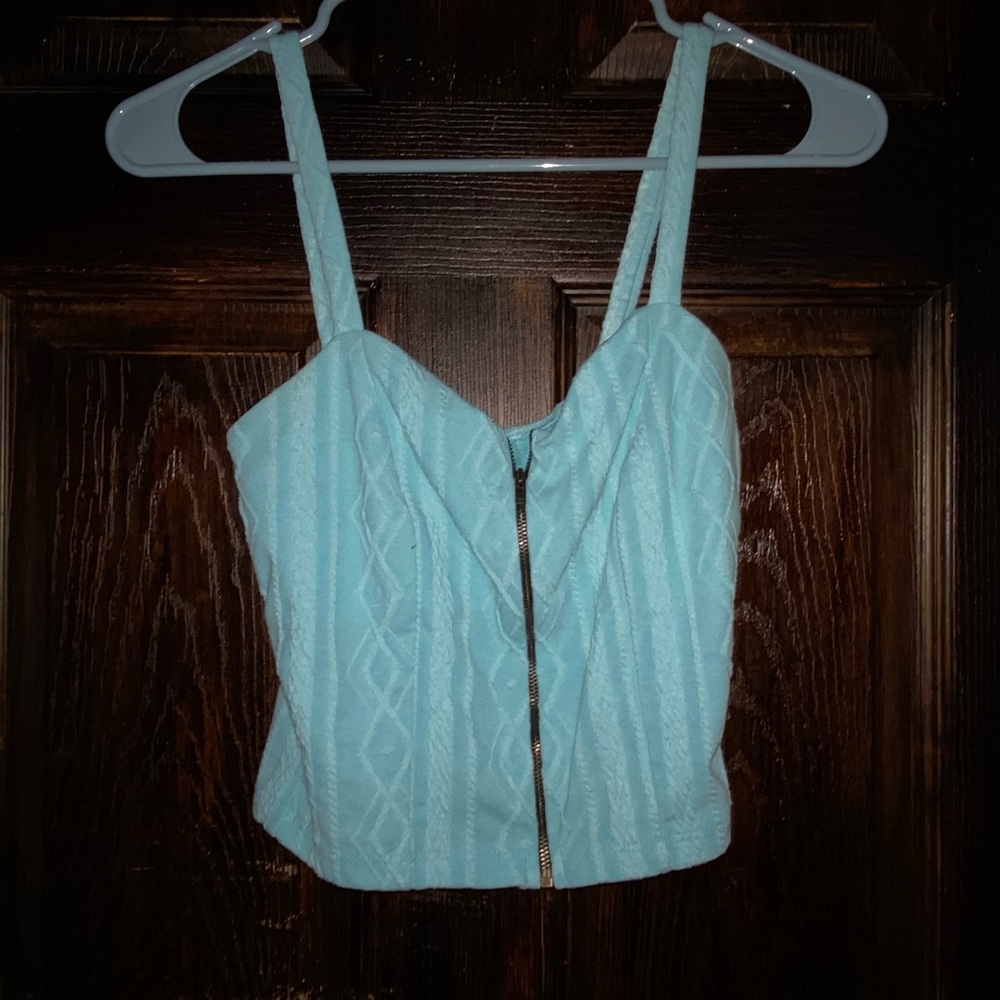 Crop tank